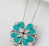 Collana in argento 925 Sterling con ciondolo a cerchio con cristalli verde smeraldo e bianchi