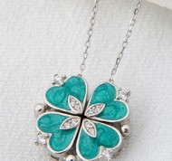 Collana in argento 925 Sterling con ciondolo a cerchio con cristalli verde smeraldo e bianchi