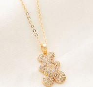 Collana con pendente con cristalli bianchi a forma di orsetto