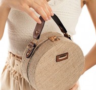 Borsa beige in giunco naturale con tracolla 