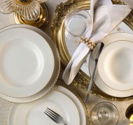 Servizio piatti da 24 pezzi in porcellana bianca e oro per 6 persone
