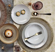 Sevizio piatti 18 pezzi Dream Oro in porcellana bianca con decori dorati linea Metropolis