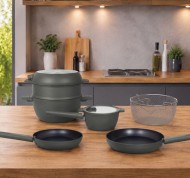 Batteria impilabile da 11 pezzi in alluminio verde militare linea Modulo